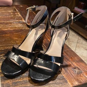 Black 2 1/2 to 3 inch heels